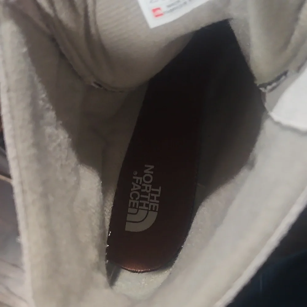 The North Face Ballard Lace II Like New Size 10.5. Leather Booties - Picture 7 of 7
